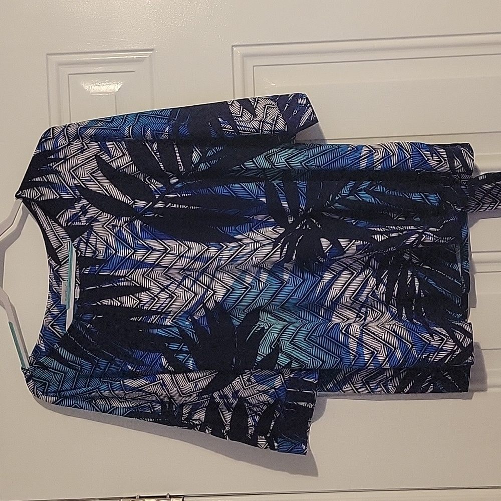 Avenue size 14/16 blouse with side waist tie bell sleeve 3/4 in multi-color blue